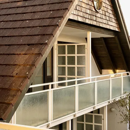 Neueroeffnung Haus Zum Wald Apartmanhotel 3*