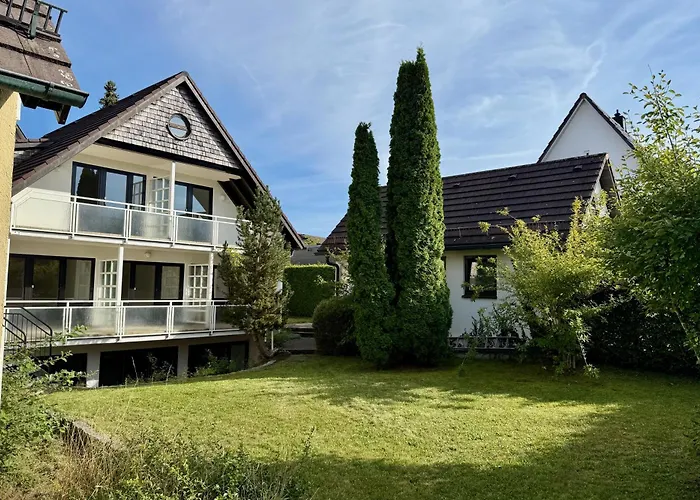 Neueroeffnung Haus Zum Wald