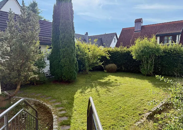 Neueroeffnung Haus Zum Wald